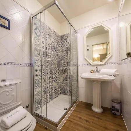 Mansion In With Private Pool And Garden *