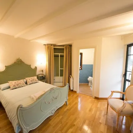 Nyaraló Mansion In With Private Pool And Garden Cerdedo