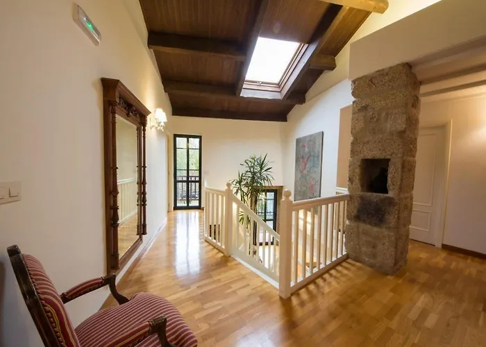 Hébergement de vacances Mansion In With Private Pool And Garden