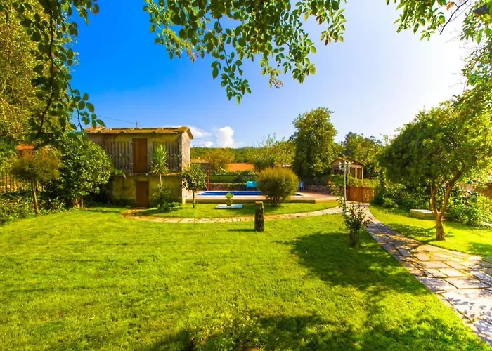Mansion In With Private Pool And Garden *